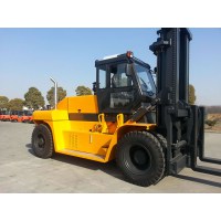 14_18_diesel-forklift_01
